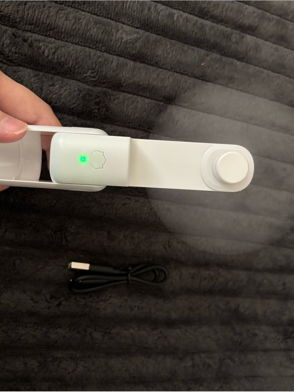 Portable handheld fan